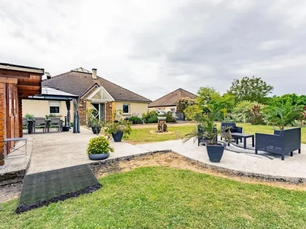 Maison 4 pièces 166 m²
