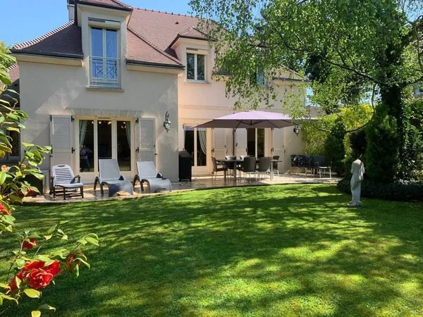 Maison 9 pièces 158 m²