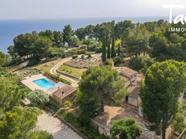 Familiale vue mer et accès criques - 83270 SAINT-CYR-MER
