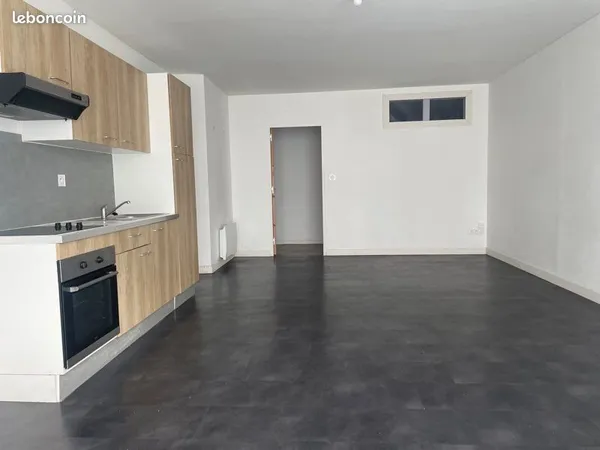 T2 52m2 centre ville Cossé-le-Vivien