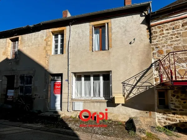 Maison à rénover dans un village calme, Vente indissociable - acquisition obligatoire avec le bien v