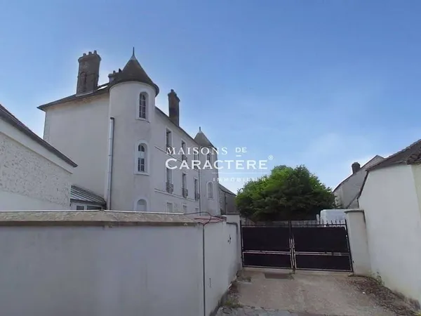Maison 14 pièces 368 m²