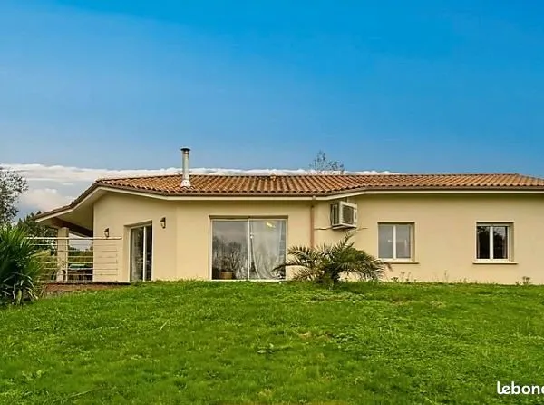 Maison-135 m2 - 6 pièces