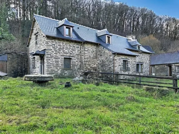 Immeuble commercial 4 pièces 117 m²