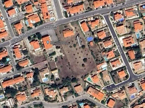 Terrain constructible 614 m²