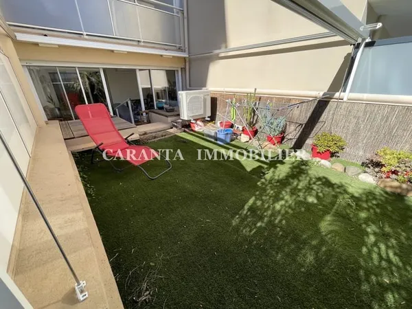 Vente appartement Sainte-Maxime 2 pièces avec véranda, terra