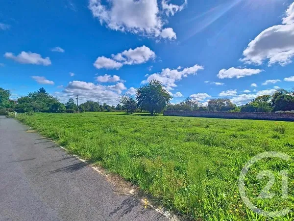 Terrain 807 m²