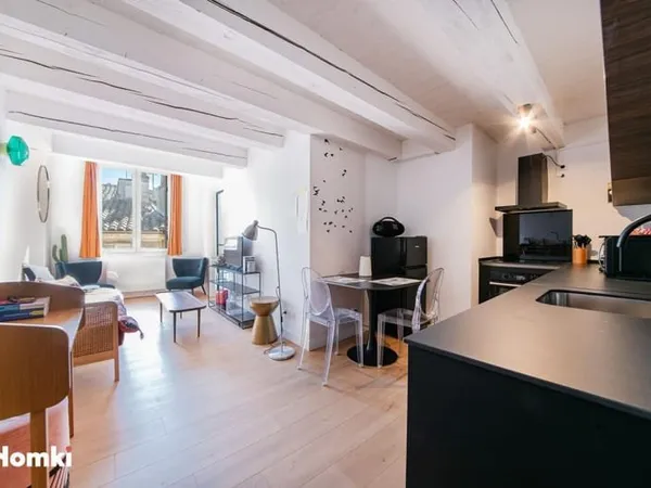 Appartement T2 de 36 m2 à Aix-en-Provence 13100, Rue Bédarrides