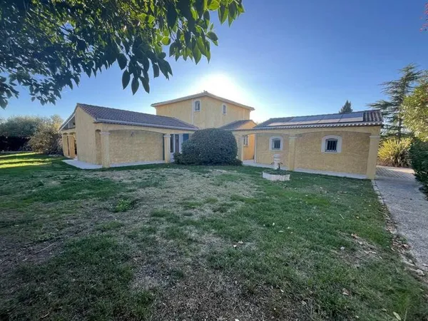 Maison 6 pièces 150 m²