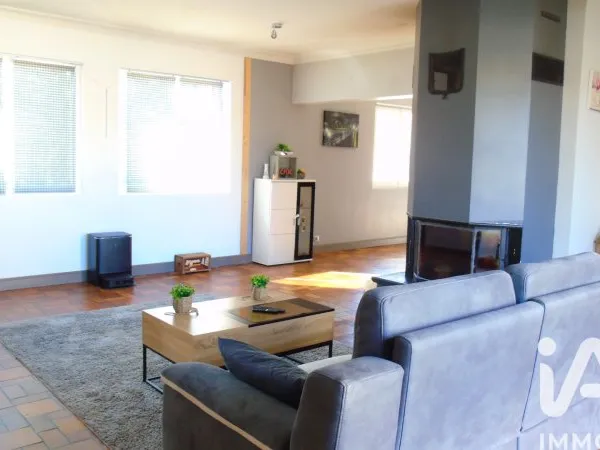 Maison 11 pièces 347 m²