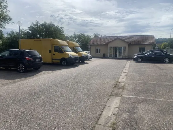 Local 1500 m²