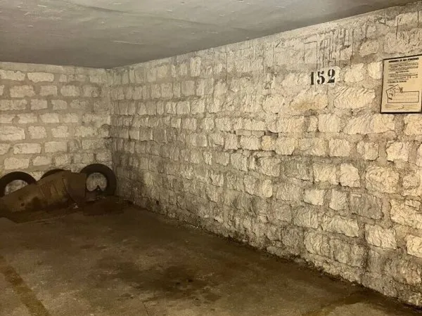 Parking 11 m²