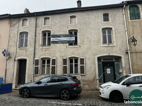 Immeuble 300 m²