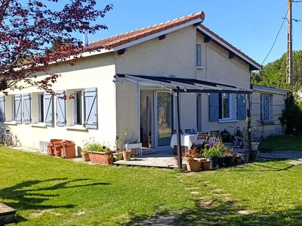 Maison individuelle avec jardin