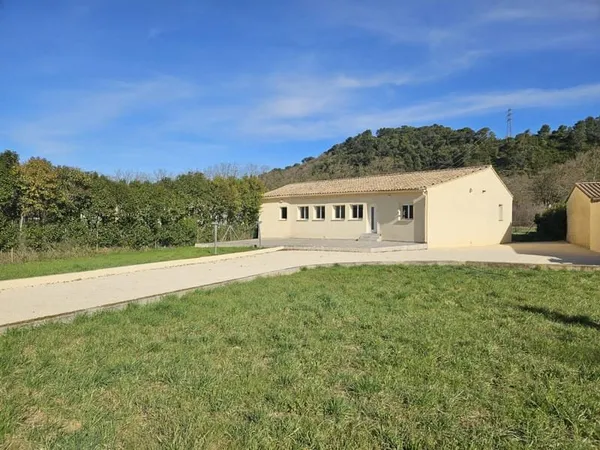 Maison de plain-pied 6 pièces 161 m²