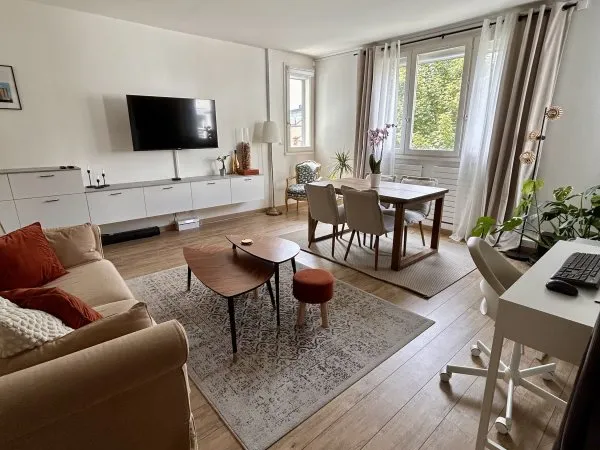 Loue appartement 60m²