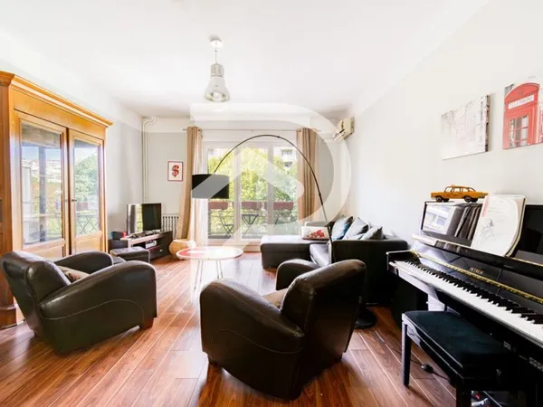 APPARTEMENT DE TYPE 3/4 rue Jean MERMOZ CARRE D'OR MARSEILLE 13008