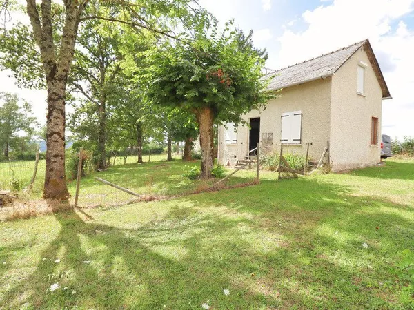 Maison Vente Chalvignac 5p 200m² 89000€
