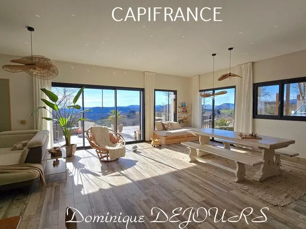 Ardèche - Maison d'architecte 184 m² - Vue panoramique sur les montagnes ardèchoises et sur le verco