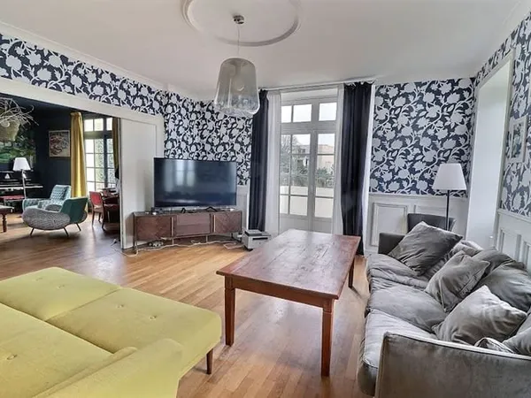 Maison 12 pièces 440 m²