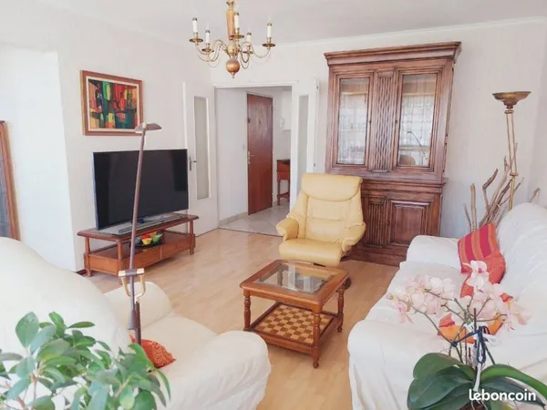 Appartement - 4 pièces - 87 m2 - Nîmes 30000 - 7 collines