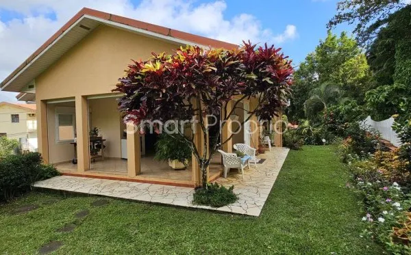 Maison 9 pièces 239 m²