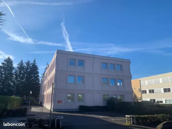 Bureaux de 24 et 57 m2 Parc des Glaisins Annecy le vieux