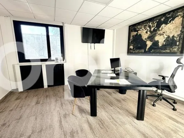 Bureaux 73 m²
