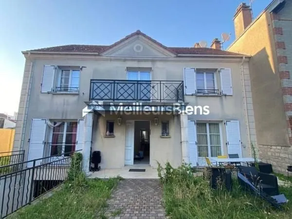 Maison 6 pièces 216 m²
