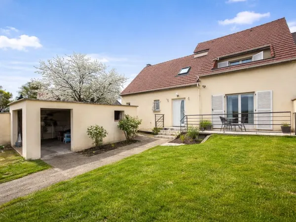 MAISON FAMILIALE 6 PIÈCES - TORCY - EMPLACEMENT PRIVILÉGIÉ