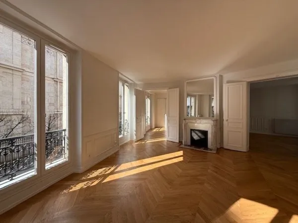 Appartement 6 pièces 140 m²