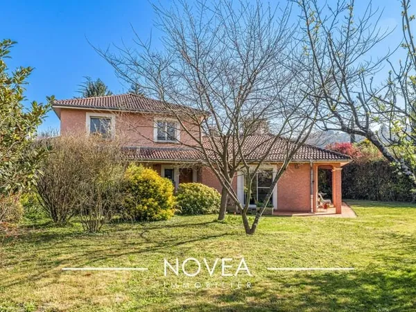 Belle maison familiale avec grand Jardin