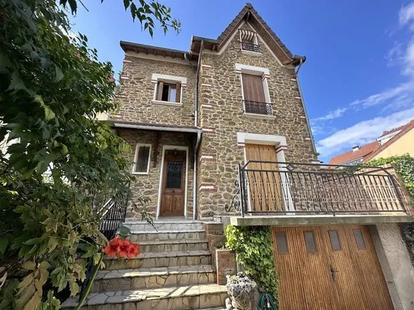 Maison 7 pièces 150 m²