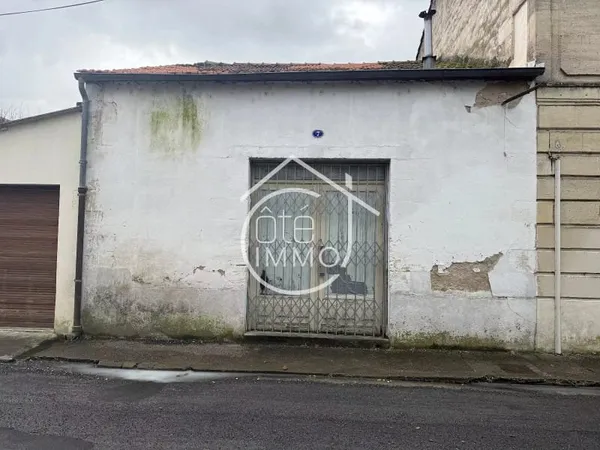 Local d’activité et entrepôt Vente Sainte-Foy-la-Grande   55000€