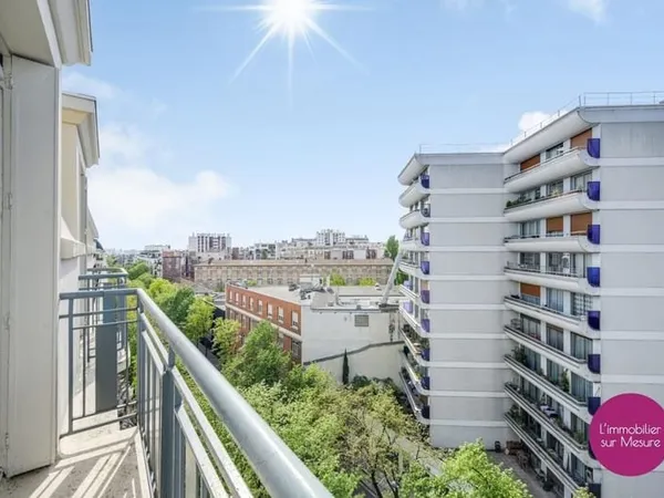À VENDRE ÉTAGE ELEVÉ VUE DÉGAGÉE