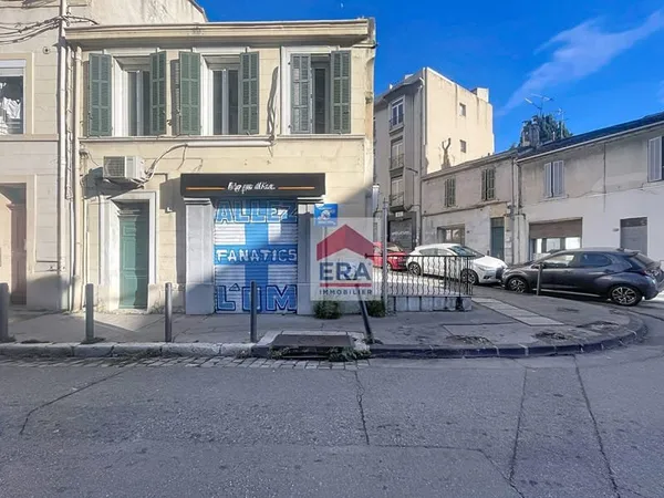 A VENDRE MARSEILLE 13004 CHARTREUX MONTOLIVET IMMEUBLE APPARTEMENT T3 LOCAL COMMERCIALE