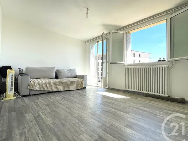 Appartement 4 pièces 67 m²