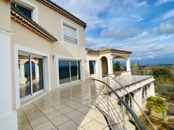 Villa 1.4 hectares - Vue panoramique
