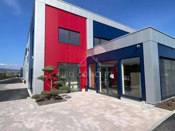 Bureaux 220 m²