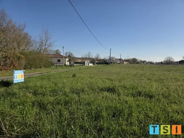 Terrain 5774 m²