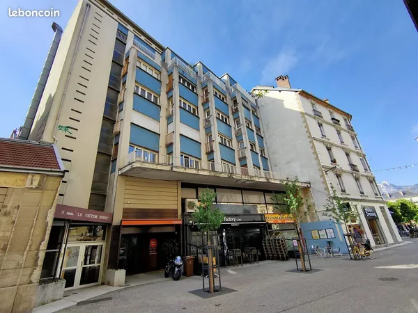 Local commercial 320 m² Grenoble