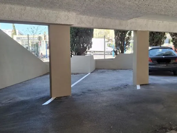 Place de parking dans une résidence sécurisée - Hôpitaux Facultés - Montpellier