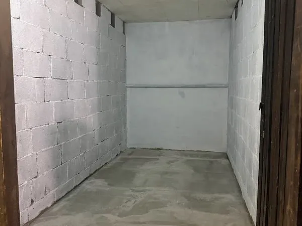 Espace de stockage 7 m² à Massy - Cave refaite à neuf