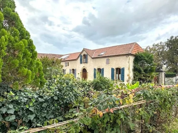 MAISON BIGOURDANE AVEC PISTE ULM