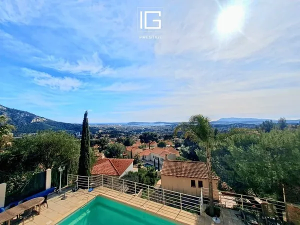 UNIQUE à Toulon! Maison 3 Appartements avec vue panoramique