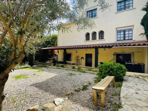 À VENDRE - PERPIGNAN SUD - VILLA T5 AVEC T2 INDÉPENDANT