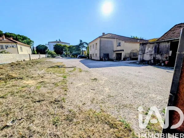Terrain 490 m²