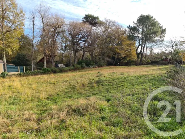 Terrain 1776 m²