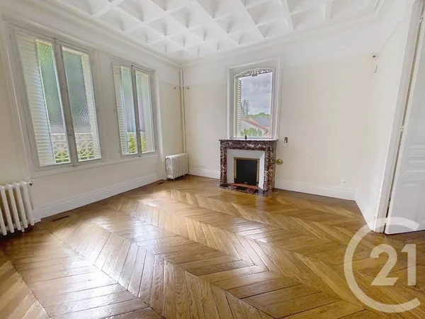 Maison 8 pièces 163 m²