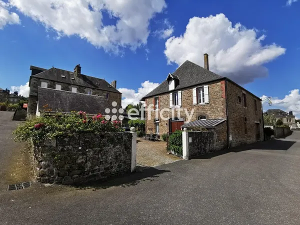 Maison 12 pièces 240 m²